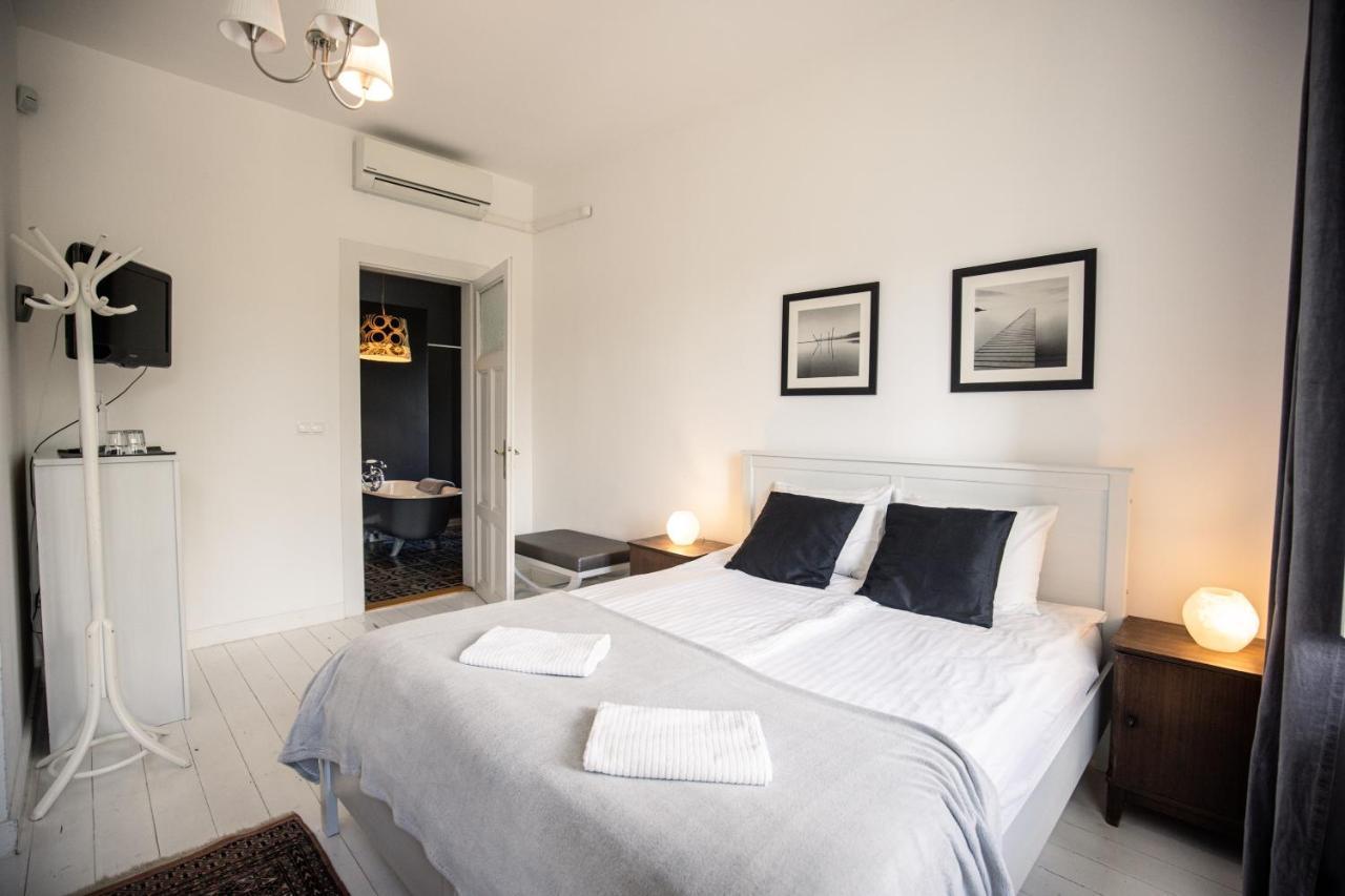 Manor Apartments, Csopak Luaran gambar